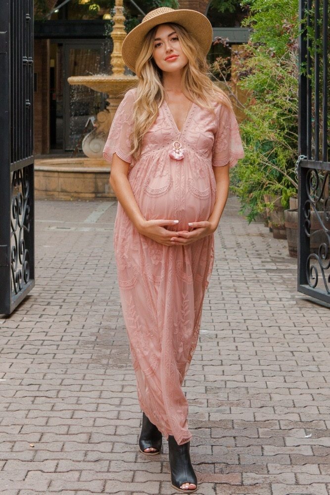Lace Pregnancy Maxi Dress for Beautiful Summer Photoshoots