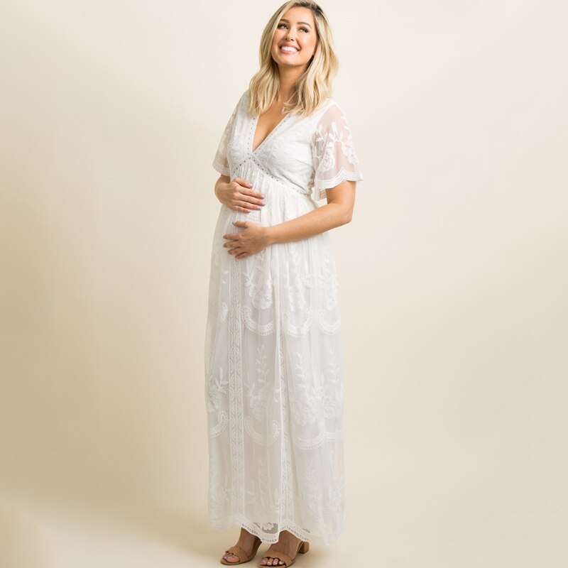 Lace Pregnancy Maxi Dress for Beautiful Summer Photoshoots