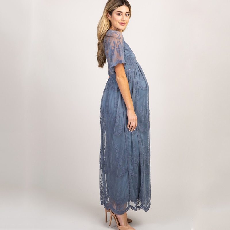 Lace Pregnancy Maxi Dress for Beautiful Summer Photoshoots