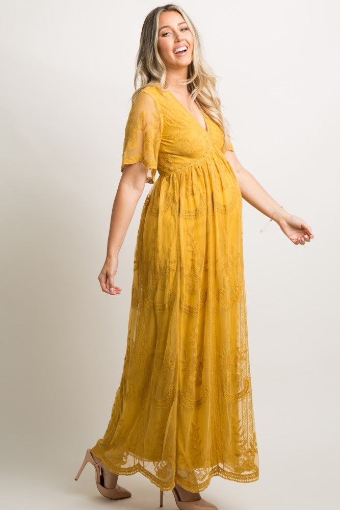 Lace Pregnancy Maxi Dress for Beautiful Summer Photoshoots